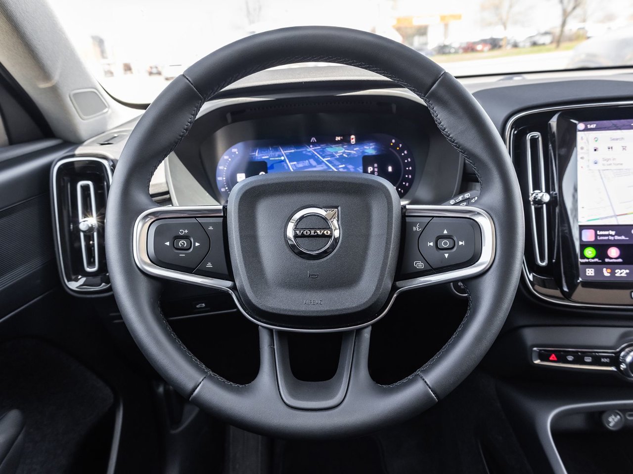 2025 Volvo XC40 Plus Dark Theme-9