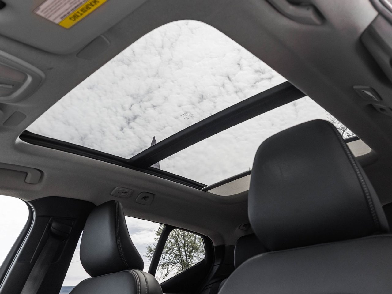 2025 Volvo XC40 Core Bright Theme-20