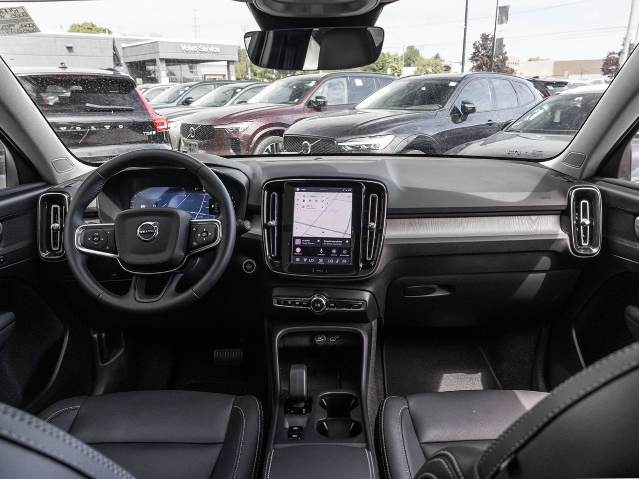2025 Volvo XC40 Core Bright Theme-23