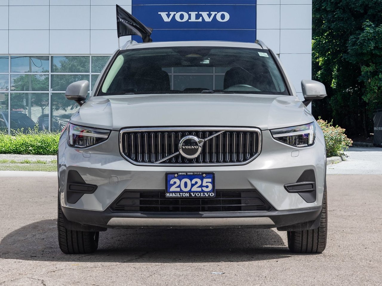 2025 Volvo XC40 Core Bright Theme-1