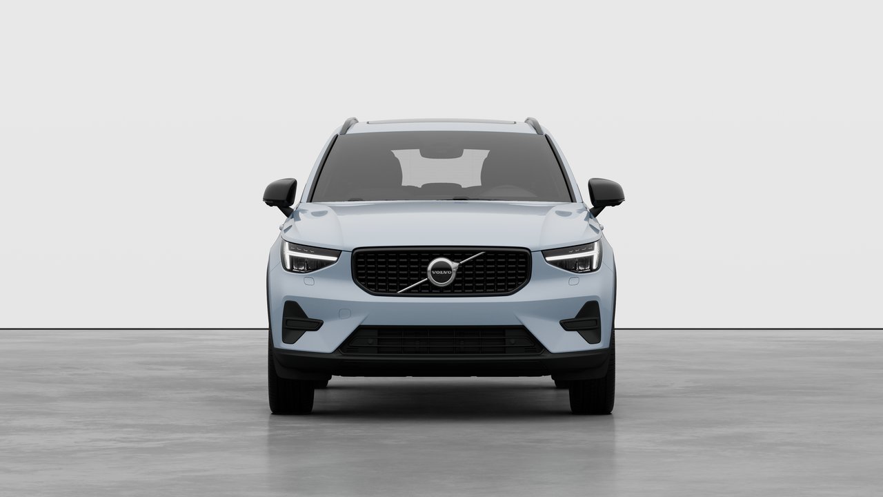 2026 Volvo XC40 Core Dark Theme-4