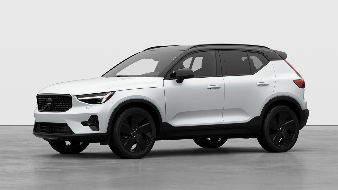 2026 Volvo XC40 Ultra Black Edition-0