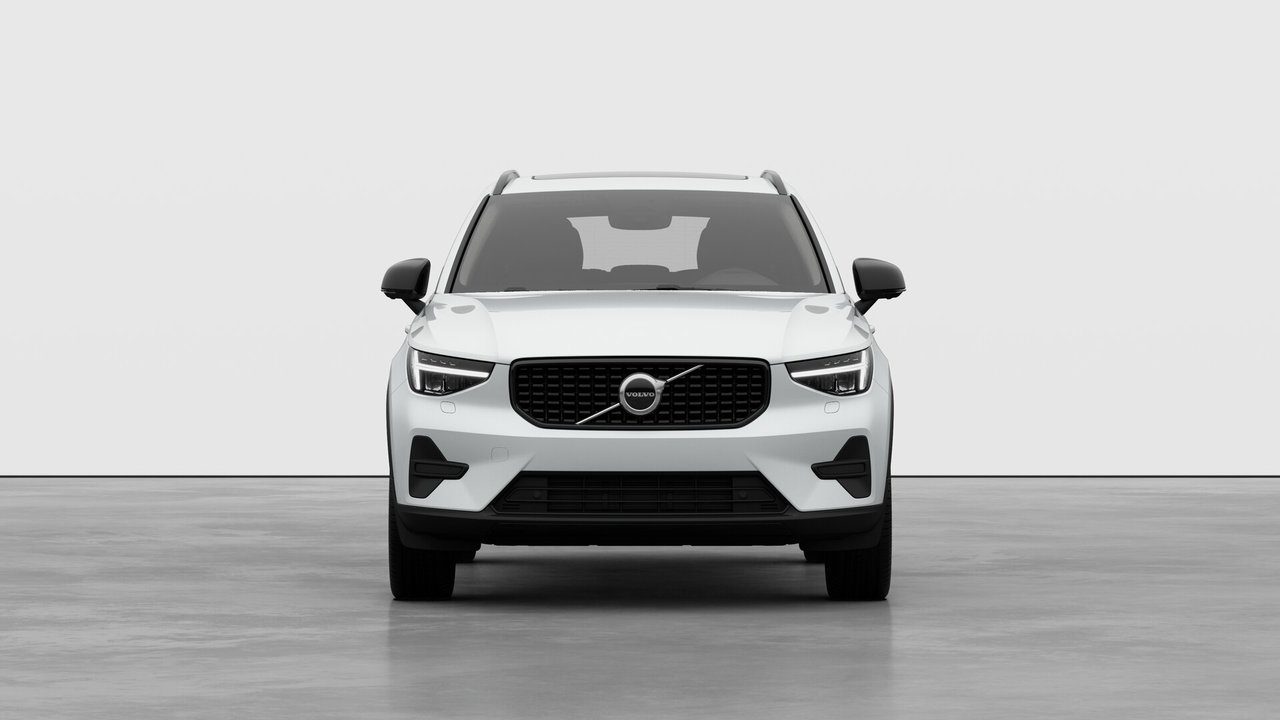 2026 Volvo XC40 Core Dark Theme-4