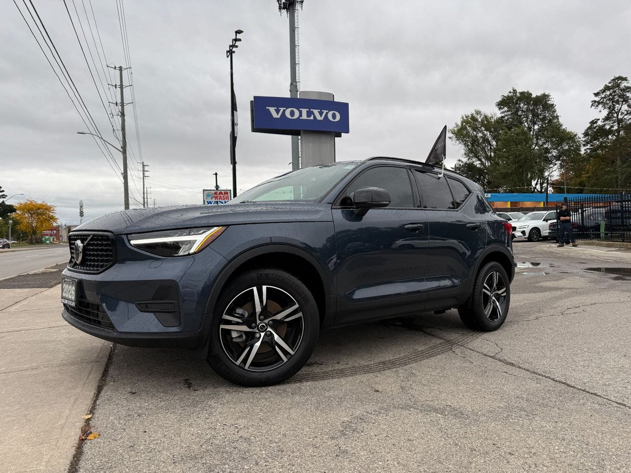 2026 Volvo XC40 Core (Dark Theme)-2