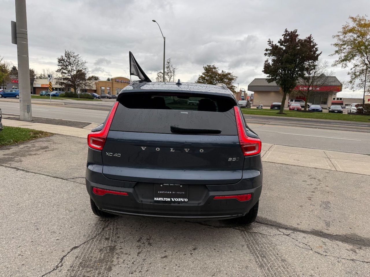 2026 Volvo XC40 Core (Dark Theme)-11