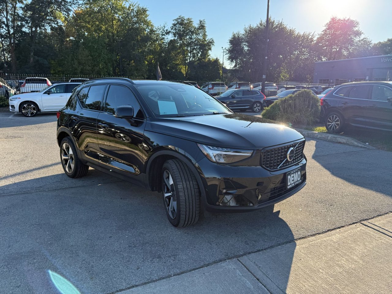 2026 Volvo XC40 Plus (Dark Theme)-7