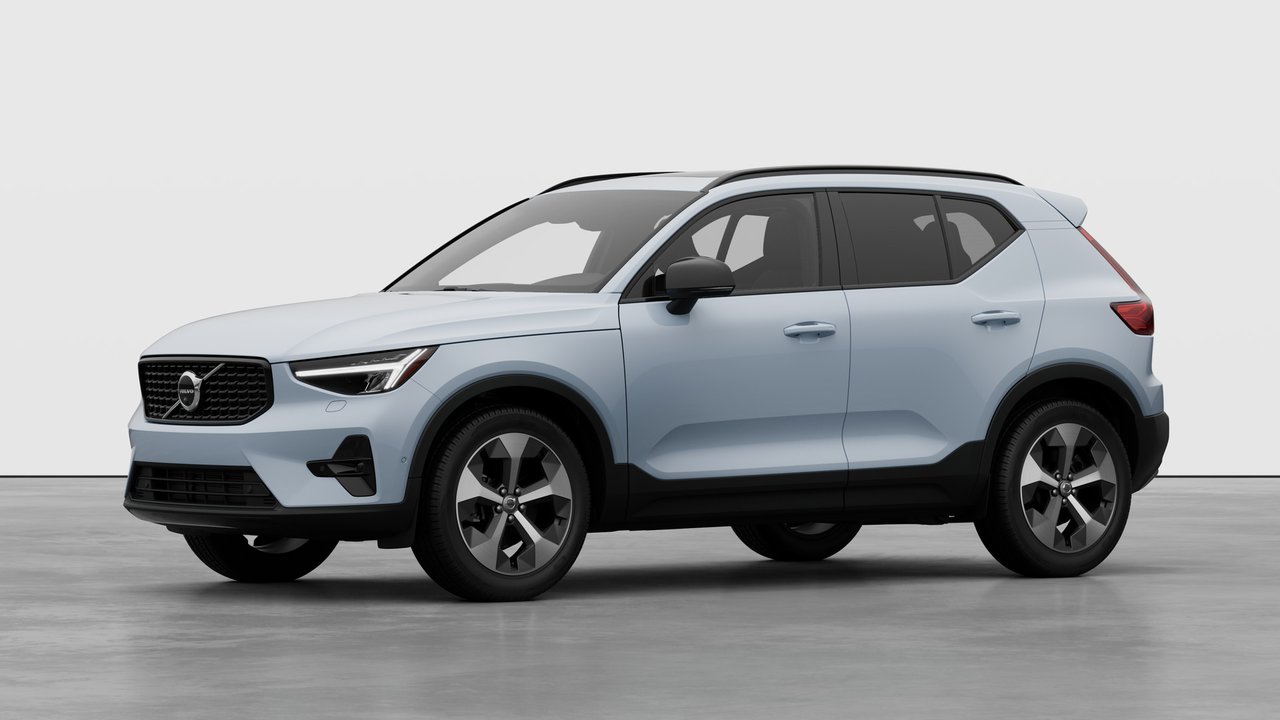 2026 Volvo XC40 Plus Dark Theme-0