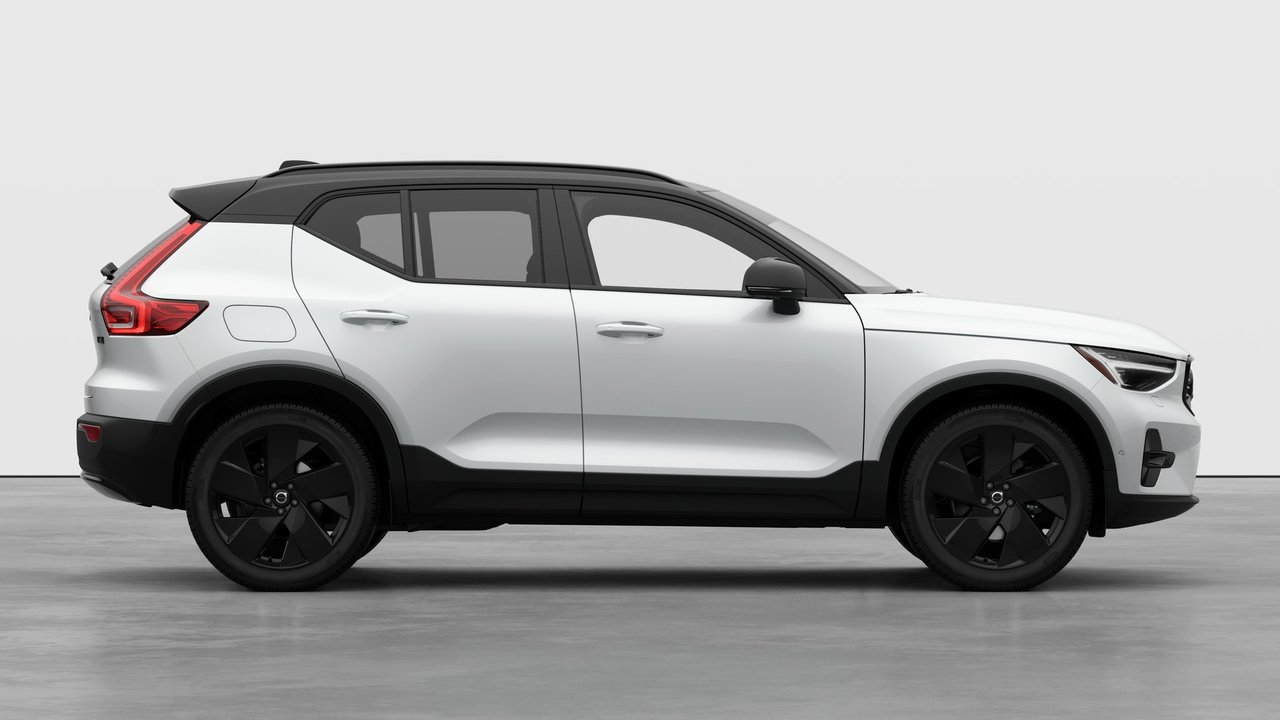 2026 Volvo XC40 Ultra Black Edition-6