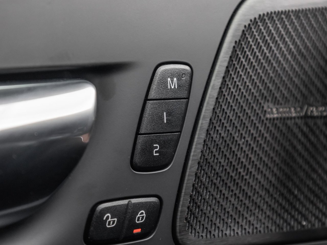 2022 Volvo XC60 Recharge Inscription Expression-15