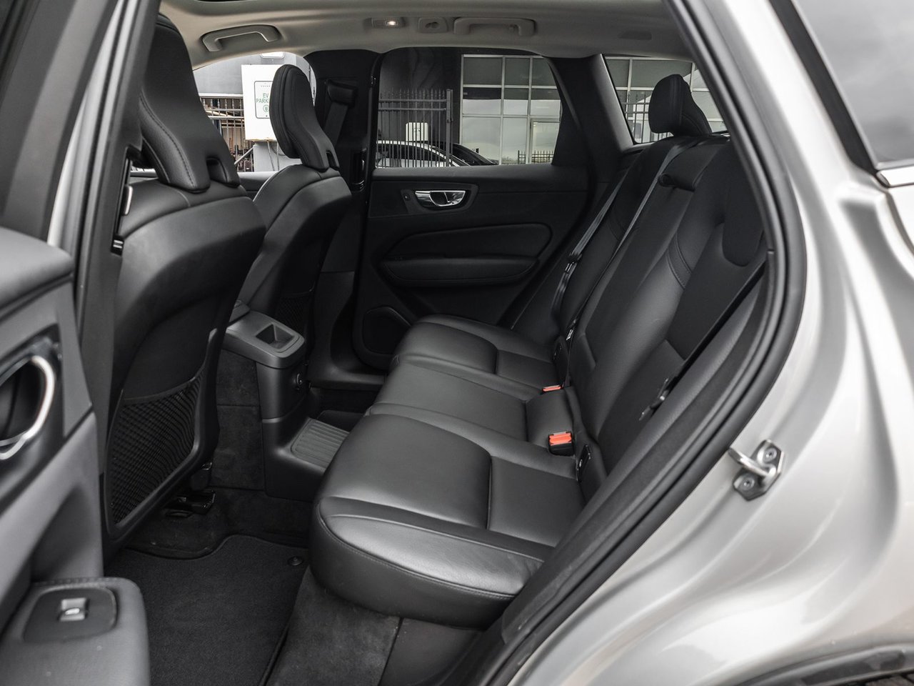 2022 Volvo XC60 Recharge Inscription Expression-31