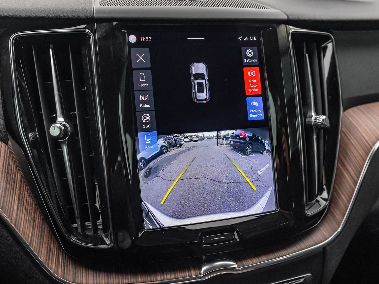 2022 Volvo XC60 Recharge Inscription Expression-21