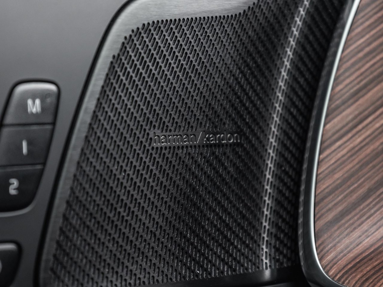 2022 Volvo XC60 Recharge Inscription Expression-14