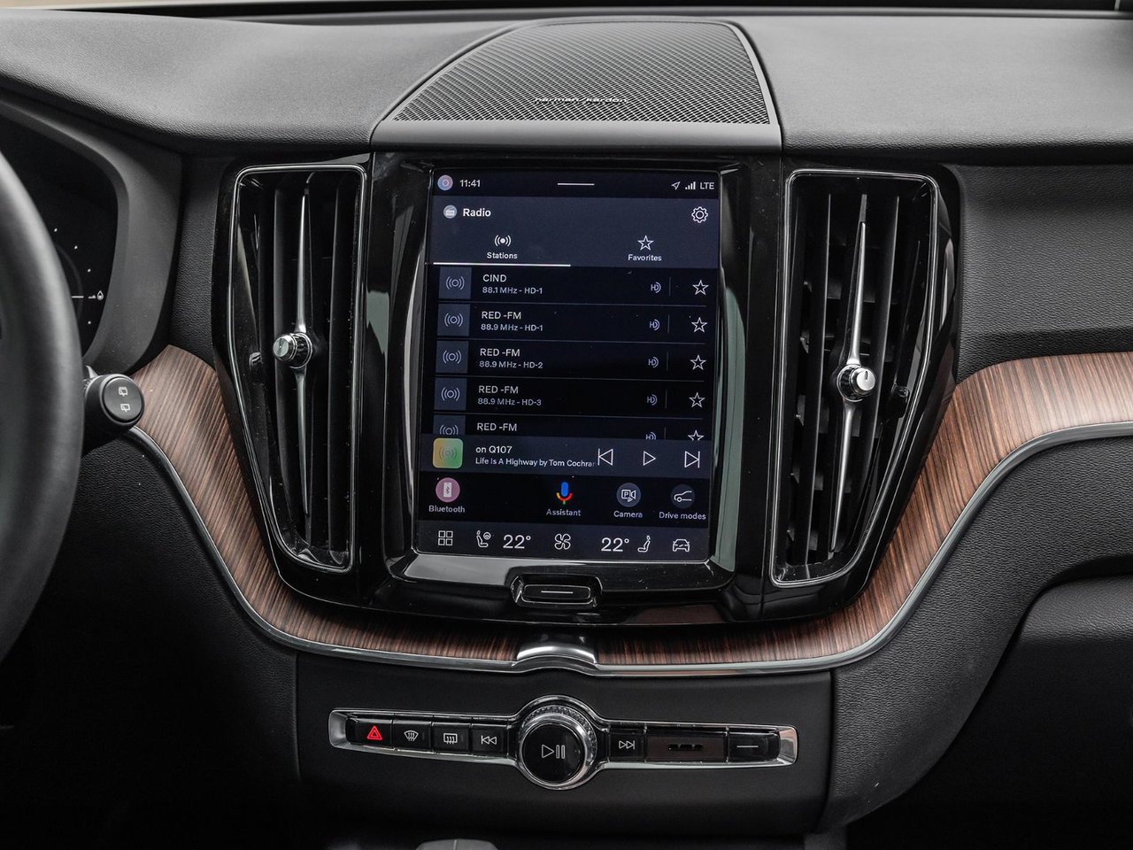 2022 Volvo XC60 Recharge Inscription Expression-30