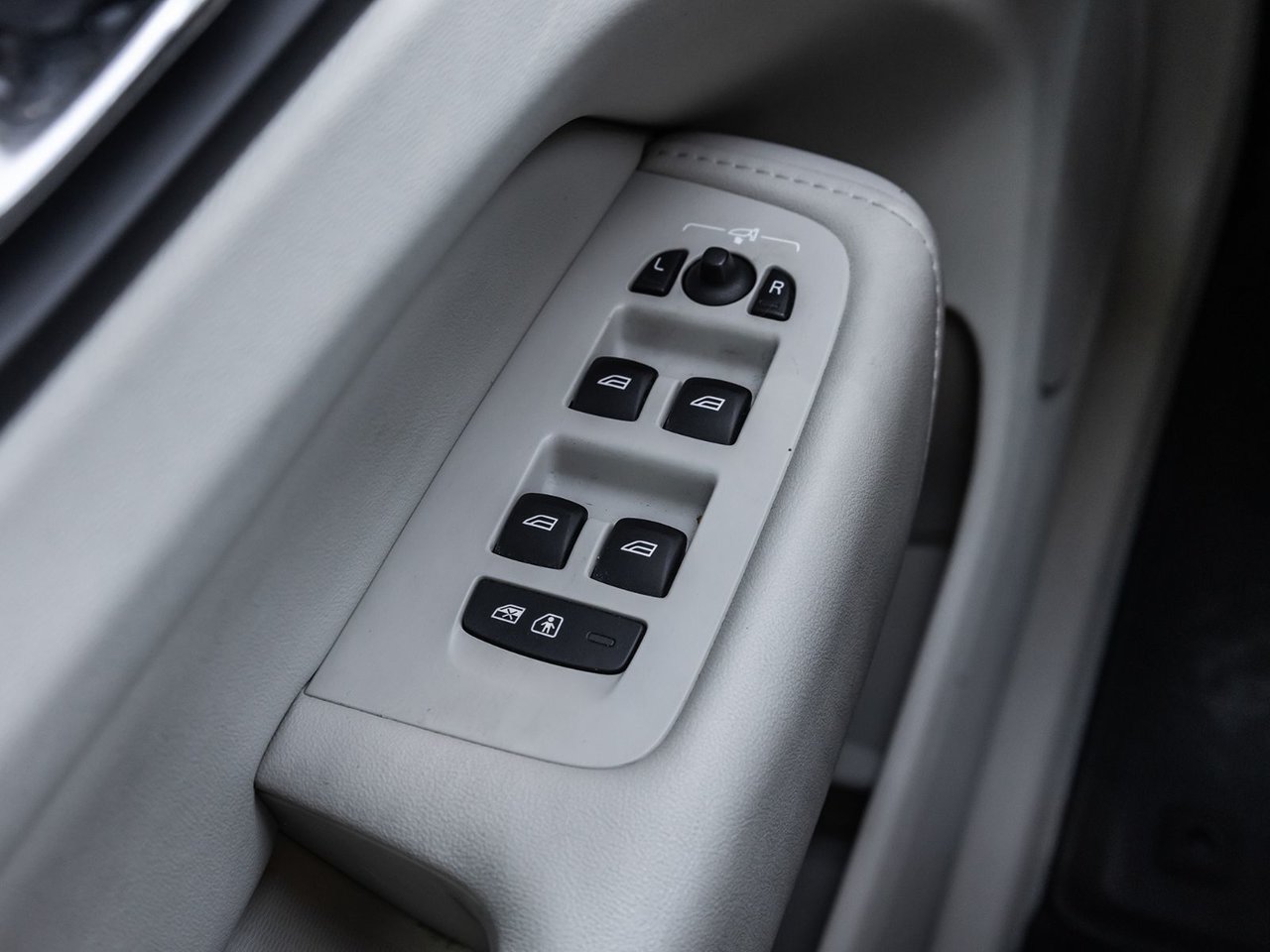 2019 Volvo XC60 Inscription-12