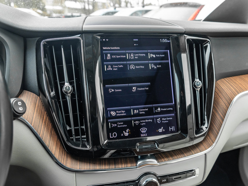 2021 Volvo XC60 Momentum-21