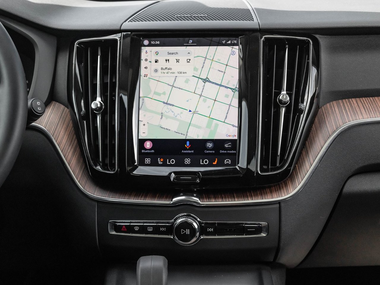 2022 Volvo XC60 Momentum-29