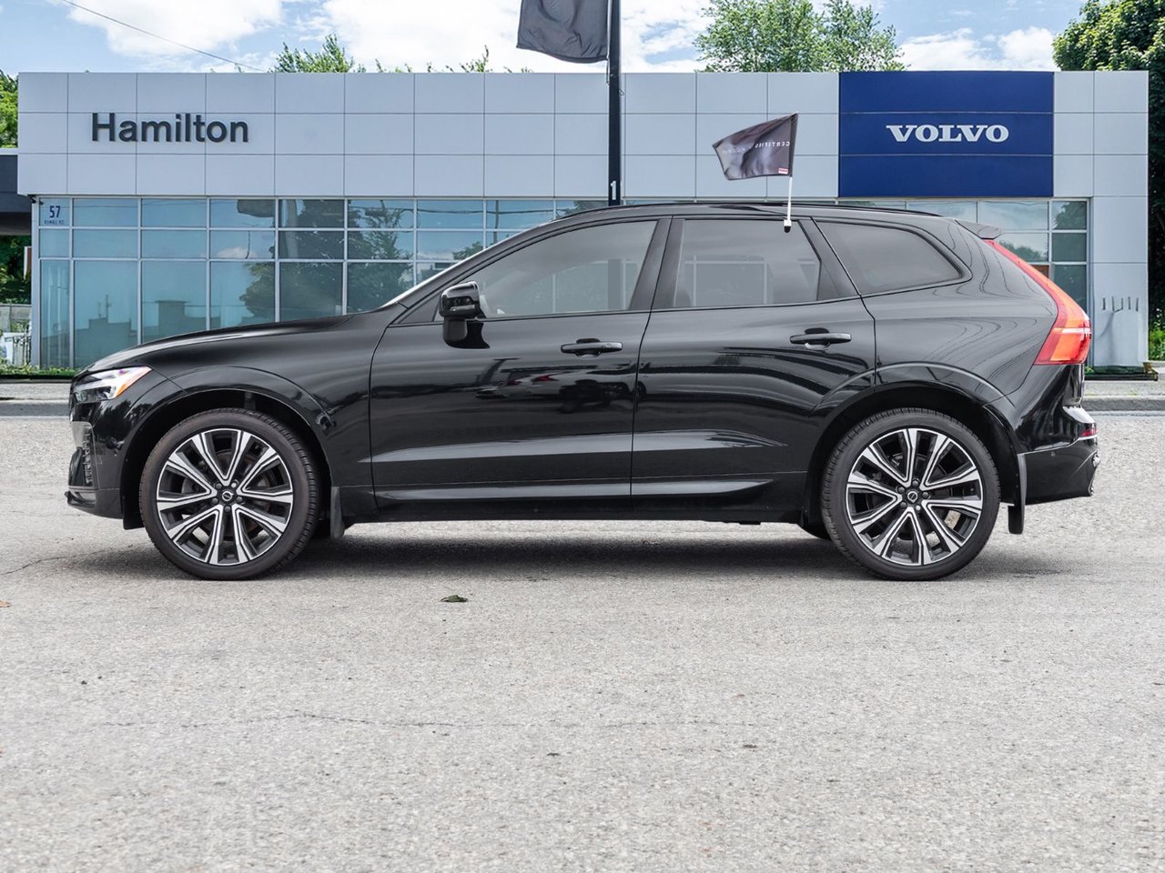 2022 Volvo XC60 R-Design-3