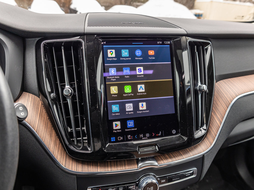 2023 Volvo XC60 Plus Dark Theme-19