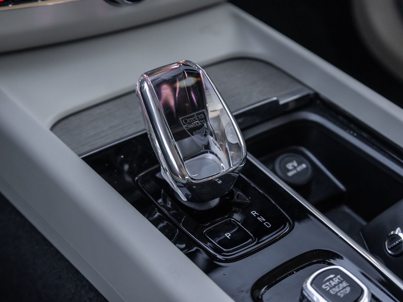 2023 Volvo XC60 Ultimate Bright Theme-22