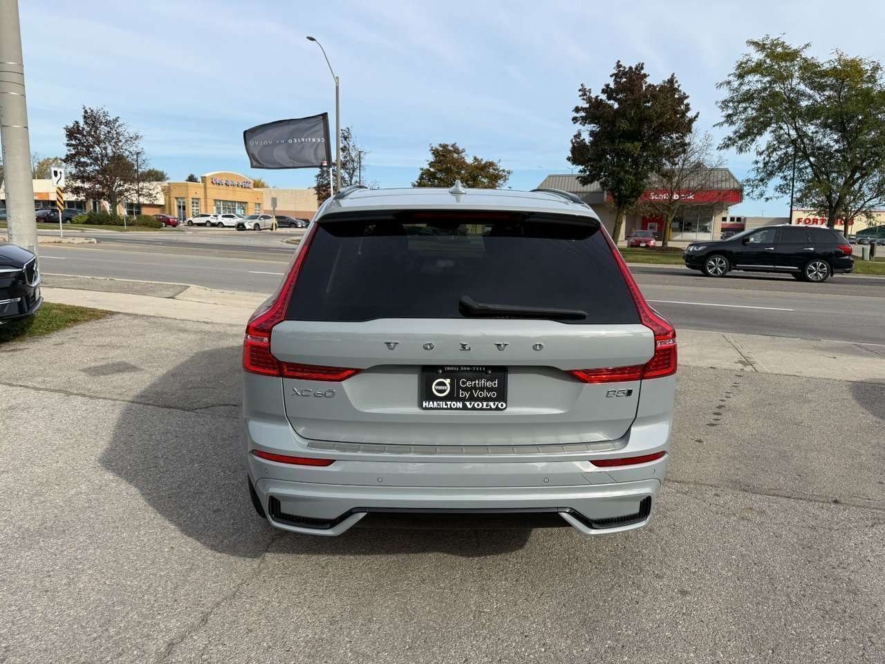 2024 Volvo XC60 Core Dark Theme-10