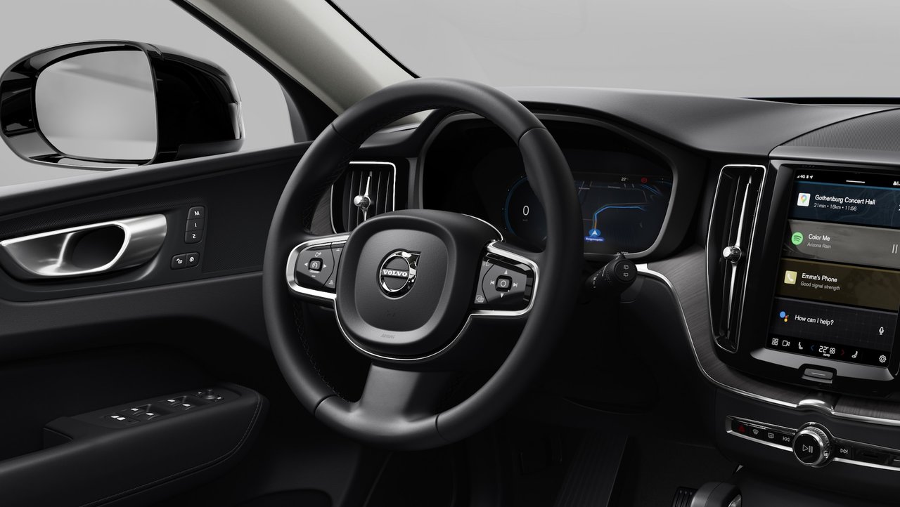 2025 Volvo XC60 Plus Dark Theme-11