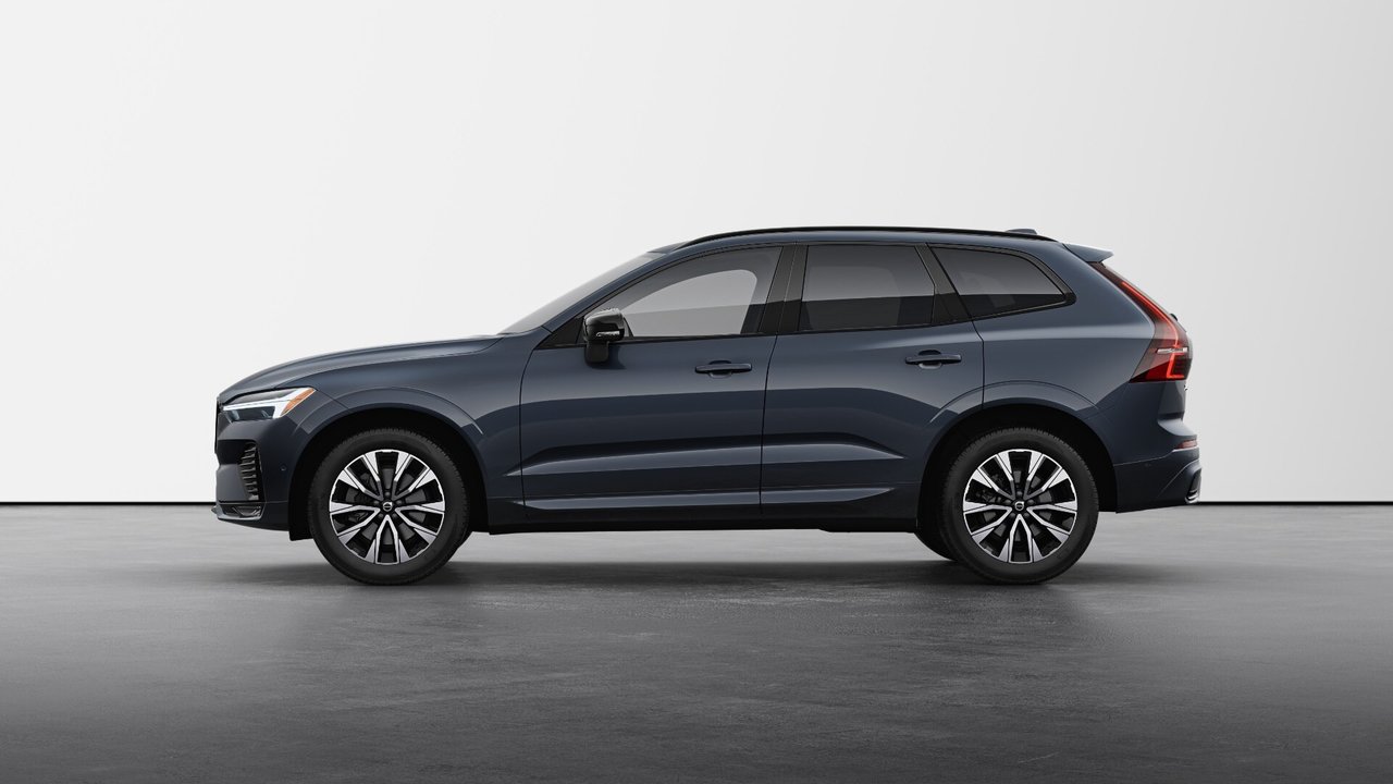 2025 Volvo XC60 Plus Dark Theme-5