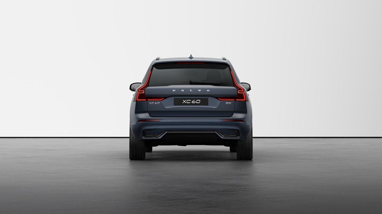 2025 Volvo XC60 Plus Dark Theme-3