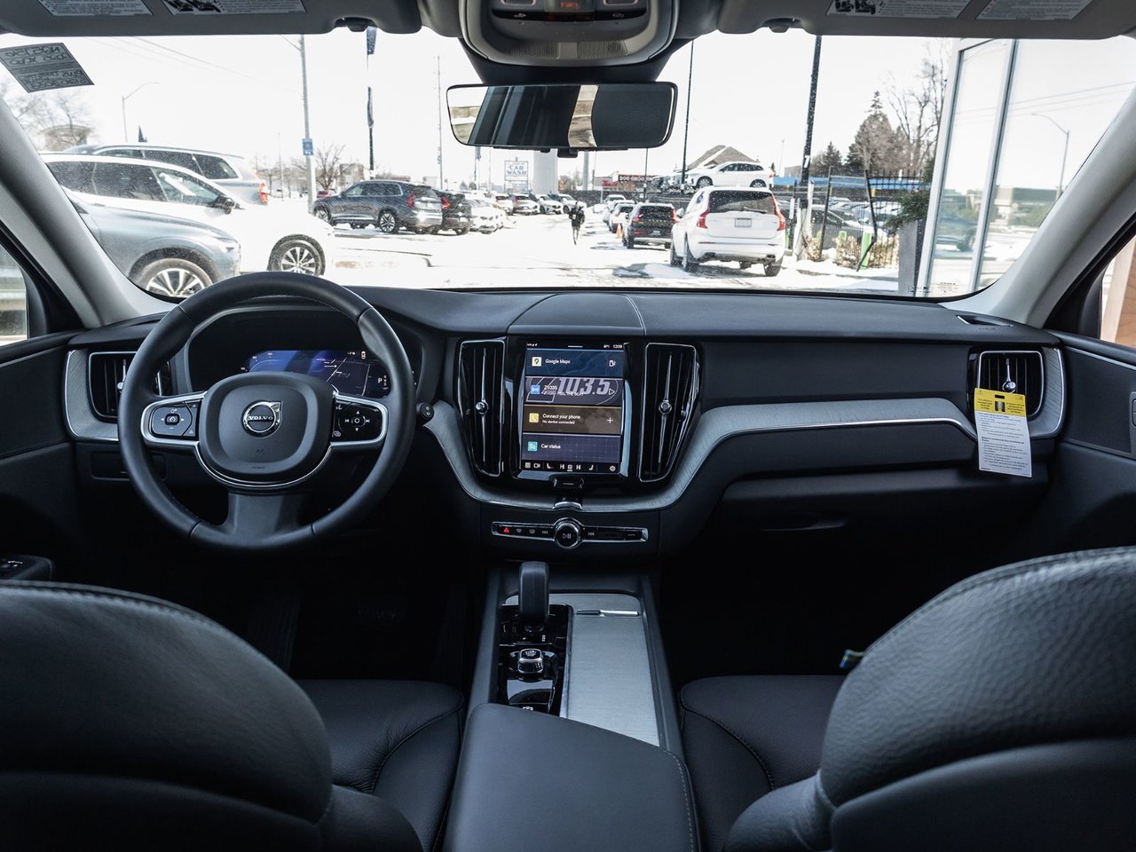 2025 Volvo XC60 Plus Dark Theme-26