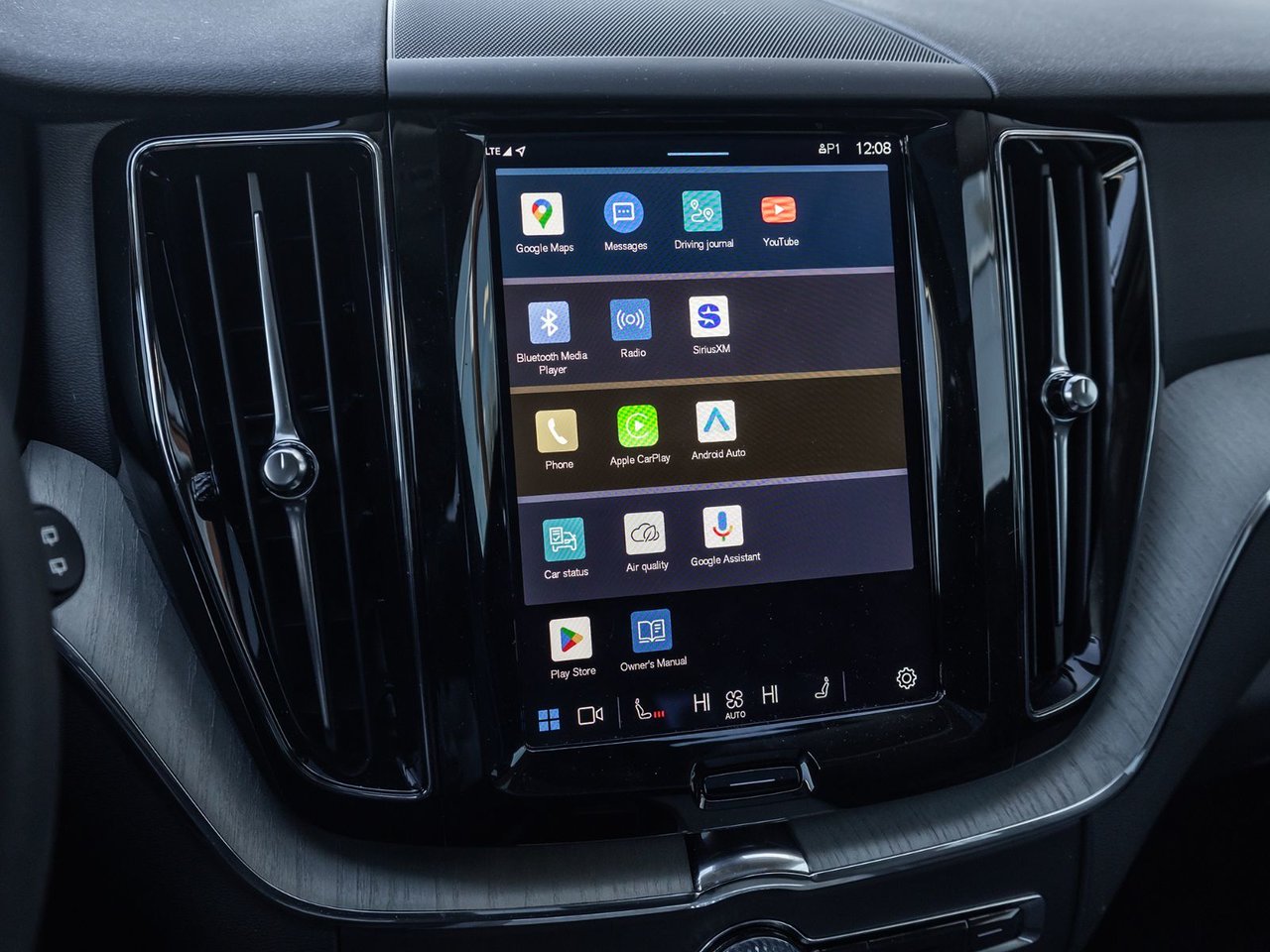 2025 Volvo XC60 Plus Dark Theme-20