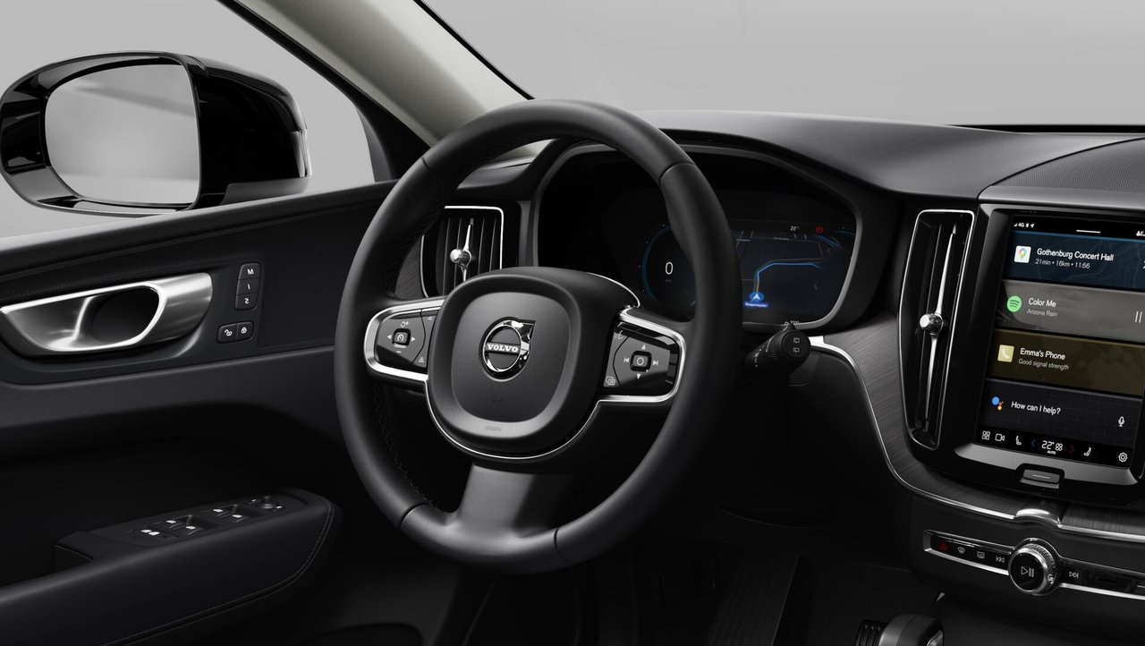 2025 Volvo XC60 Plus Dark Theme-11