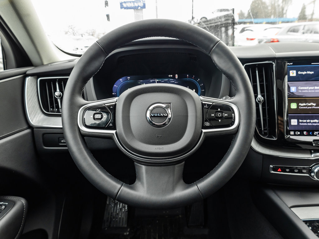 2025 Volvo XC60 Plus Dark Theme-7