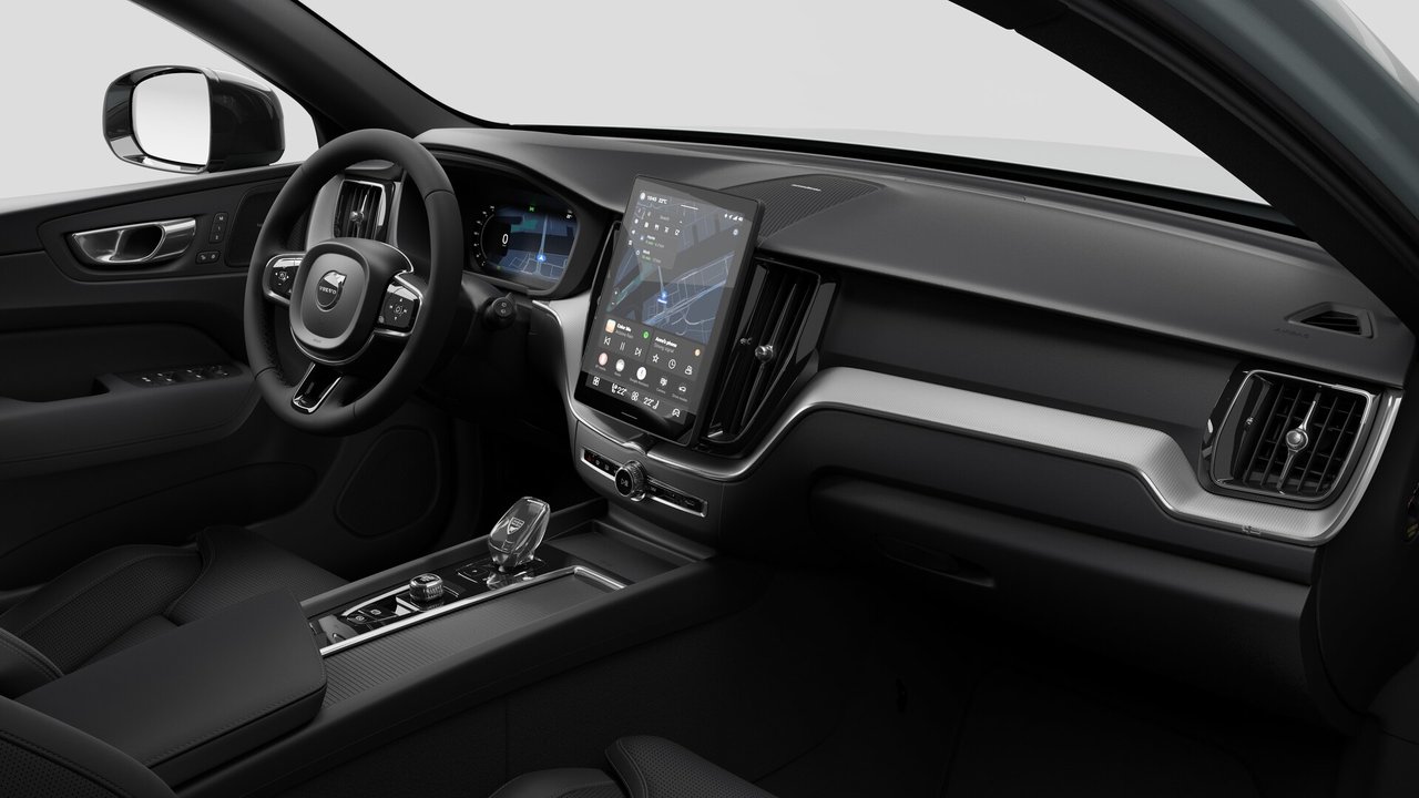 2027 Volvo XC60 Plus Black Edition-9