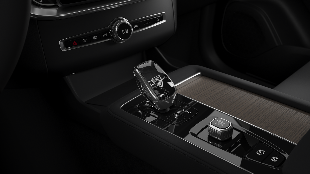 2025 Volvo XC90 Plug-In Hybrid Core Bright Theme-10