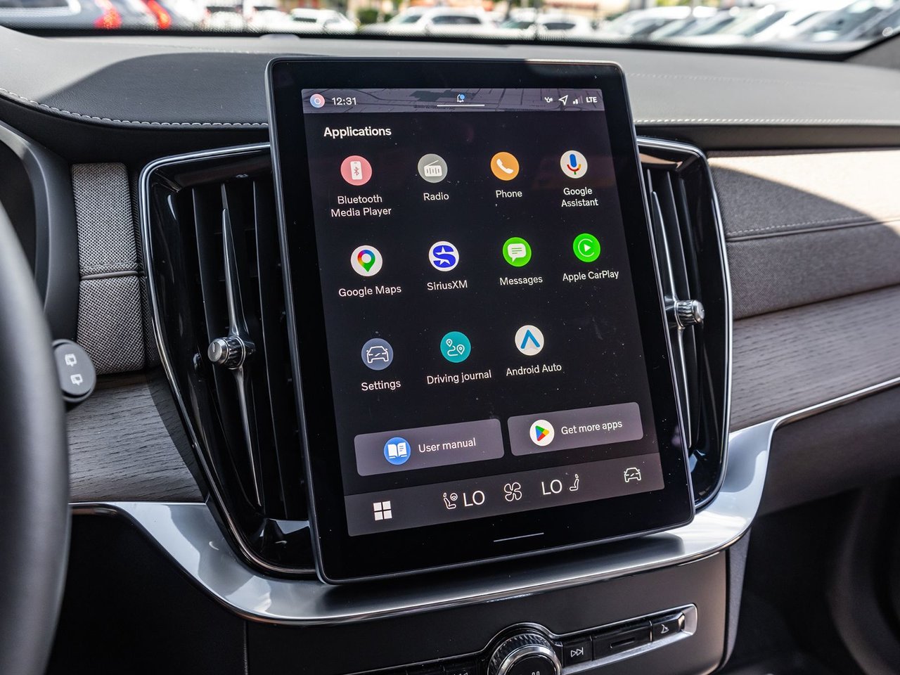2026 Volvo XC90 Plug-In Hybrid Core Bright Theme-18