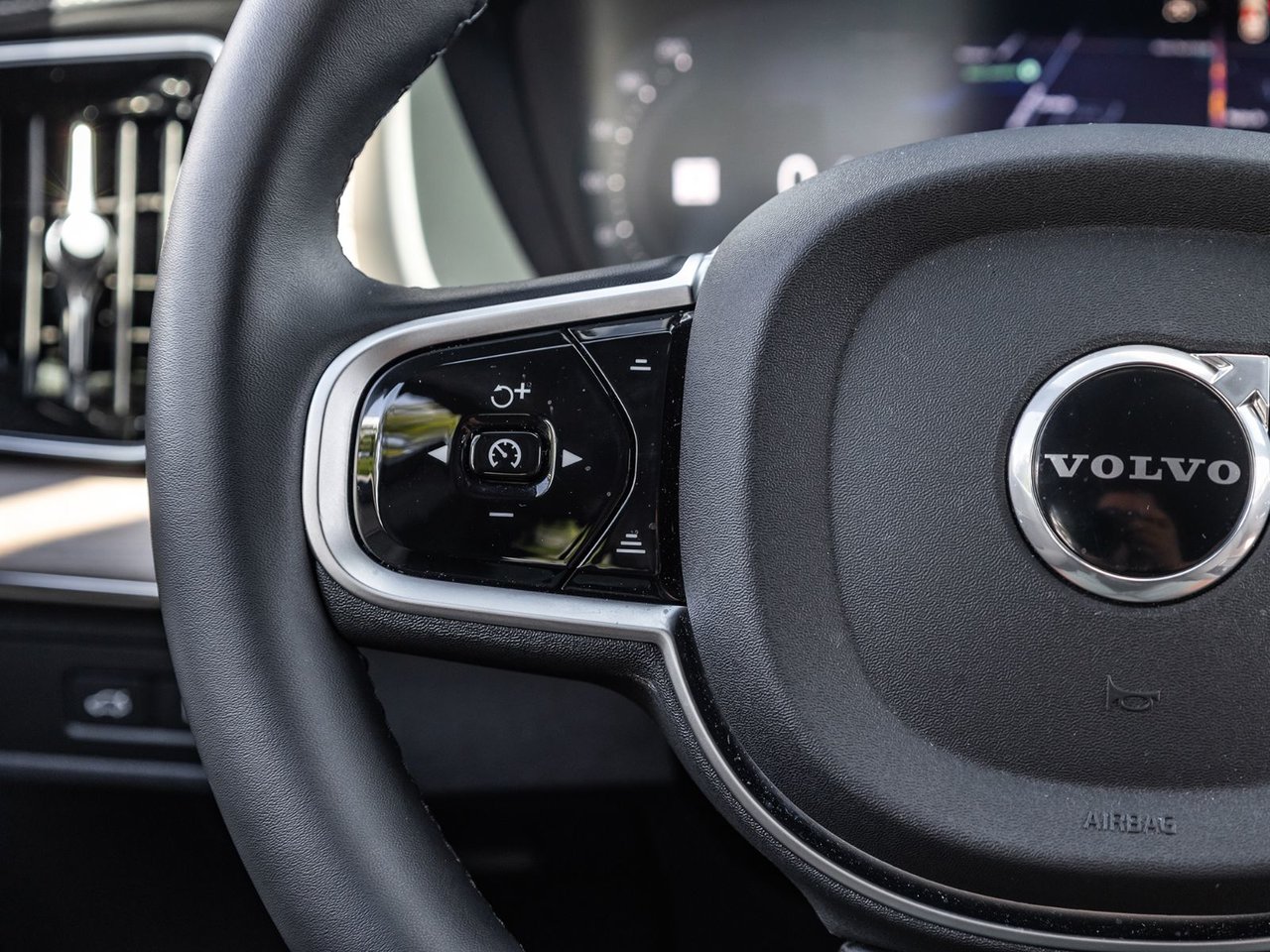 2026 Volvo XC90 Plug-In Hybrid Core Bright Theme-9