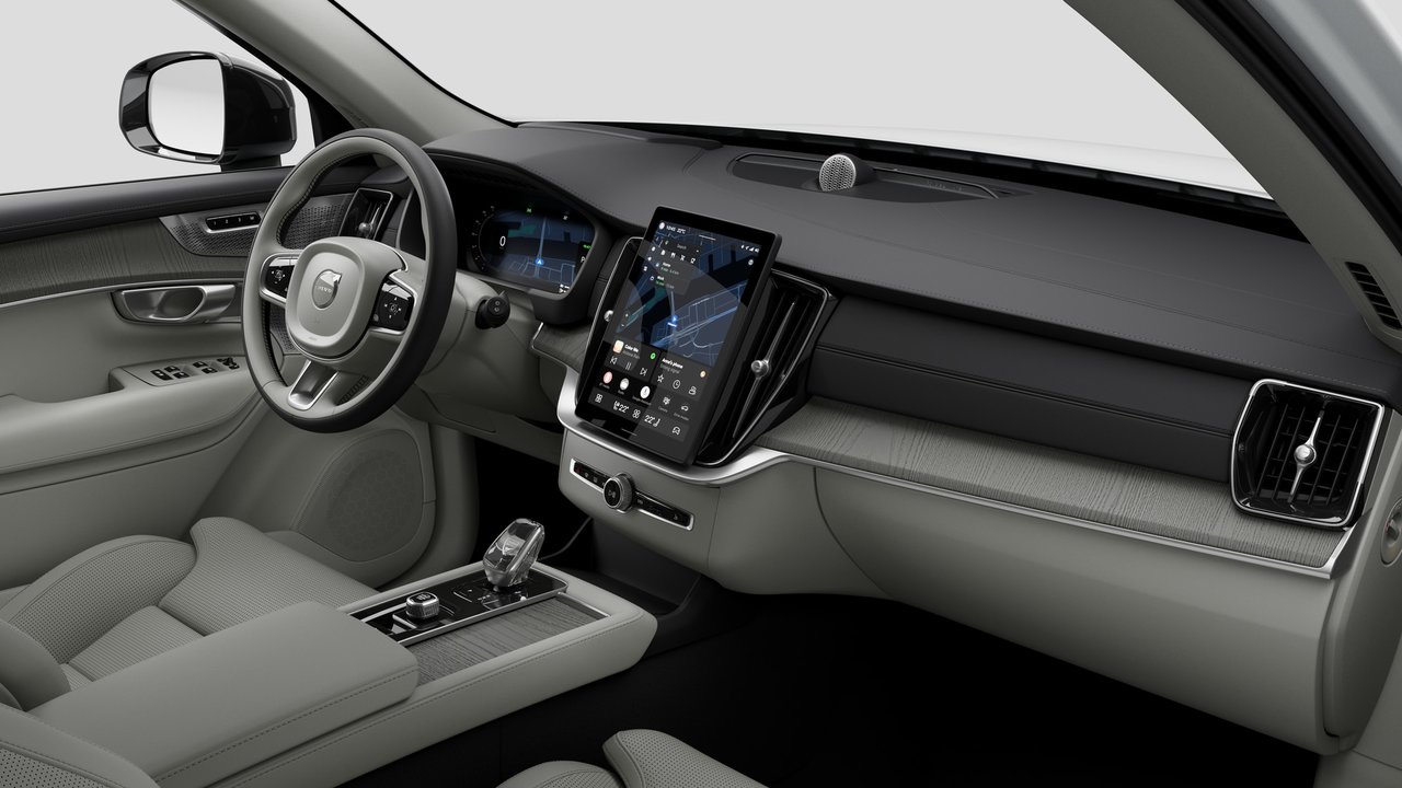 2027 Volvo XC90 Plug-In Hybrid Ultra Dark Theme-9