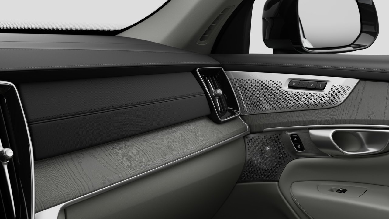 2027 Volvo XC90 Plug-In Hybrid Ultra Dark Theme-8