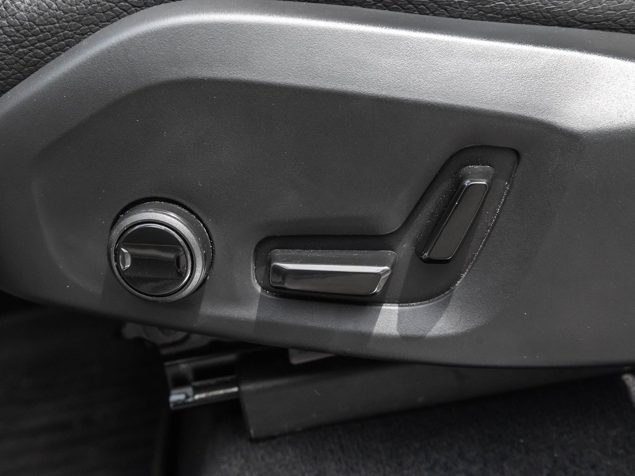 2024 Volvo XC90 Recharge Plus Bright Theme-7
