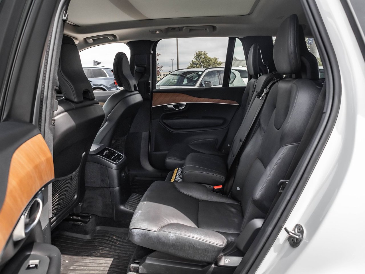 2024 Volvo XC90 Recharge Plus Bright Theme-26