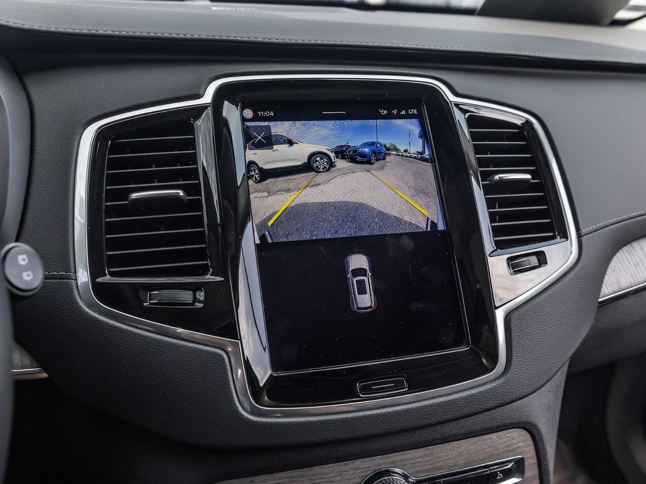 2024 Volvo XC90 Recharge Ultimate Bright Theme-17