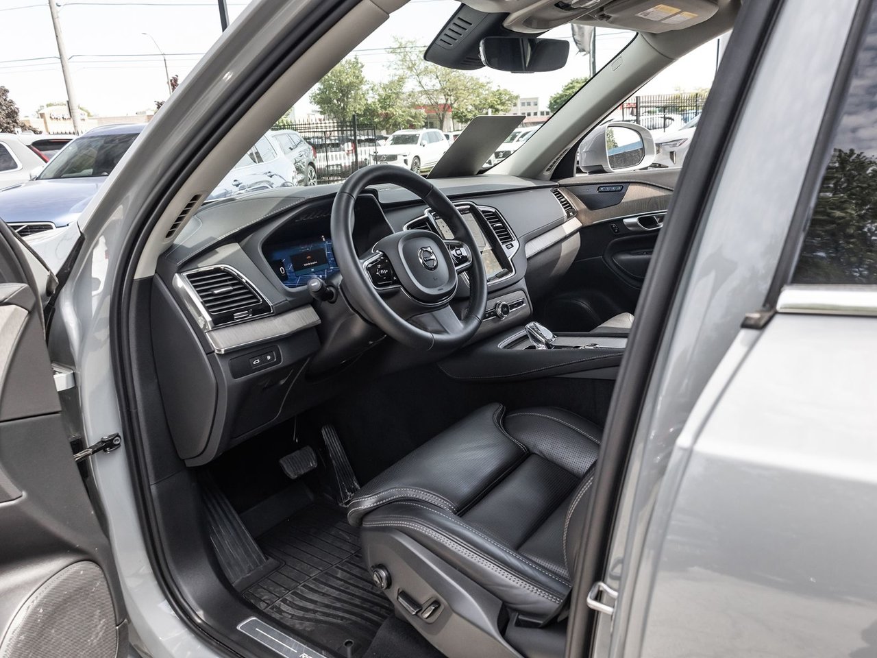 2024 Volvo XC90 Recharge Ultimate Bright Theme-10