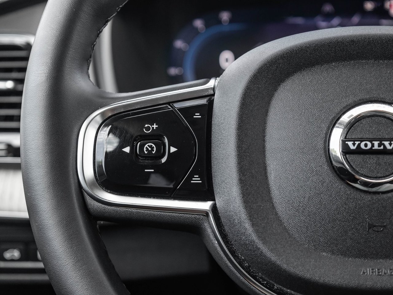 2024 Volvo XC90 Recharge Ultimate Bright Theme-10