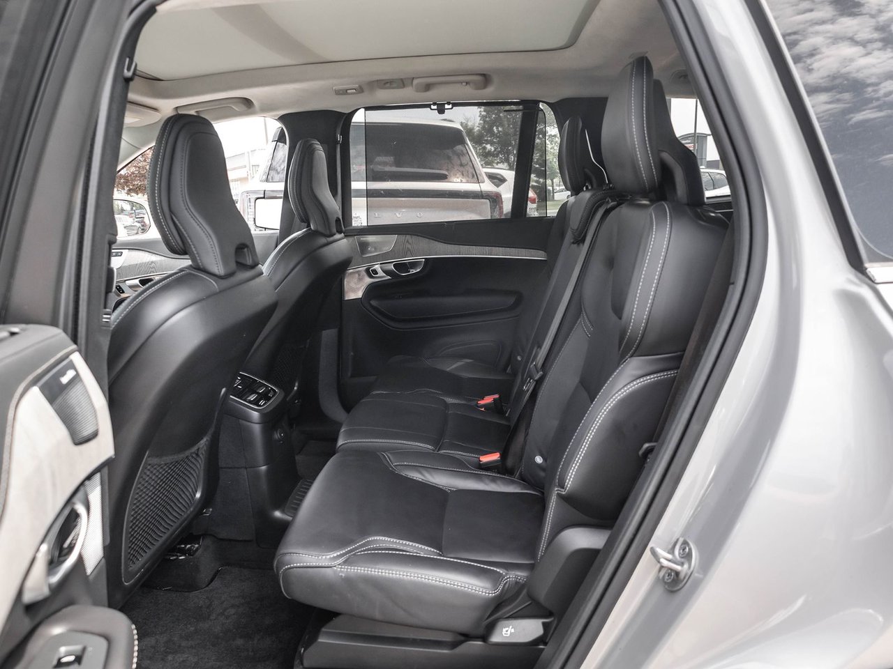 2024 Volvo XC90 Recharge Ultimate Bright Theme-27
