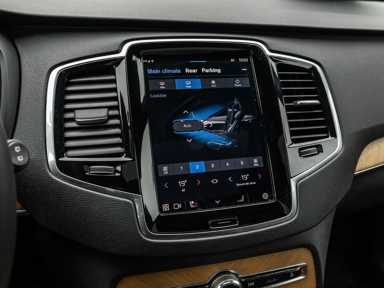 2024 Volvo XC90 Plus Bright Theme-19