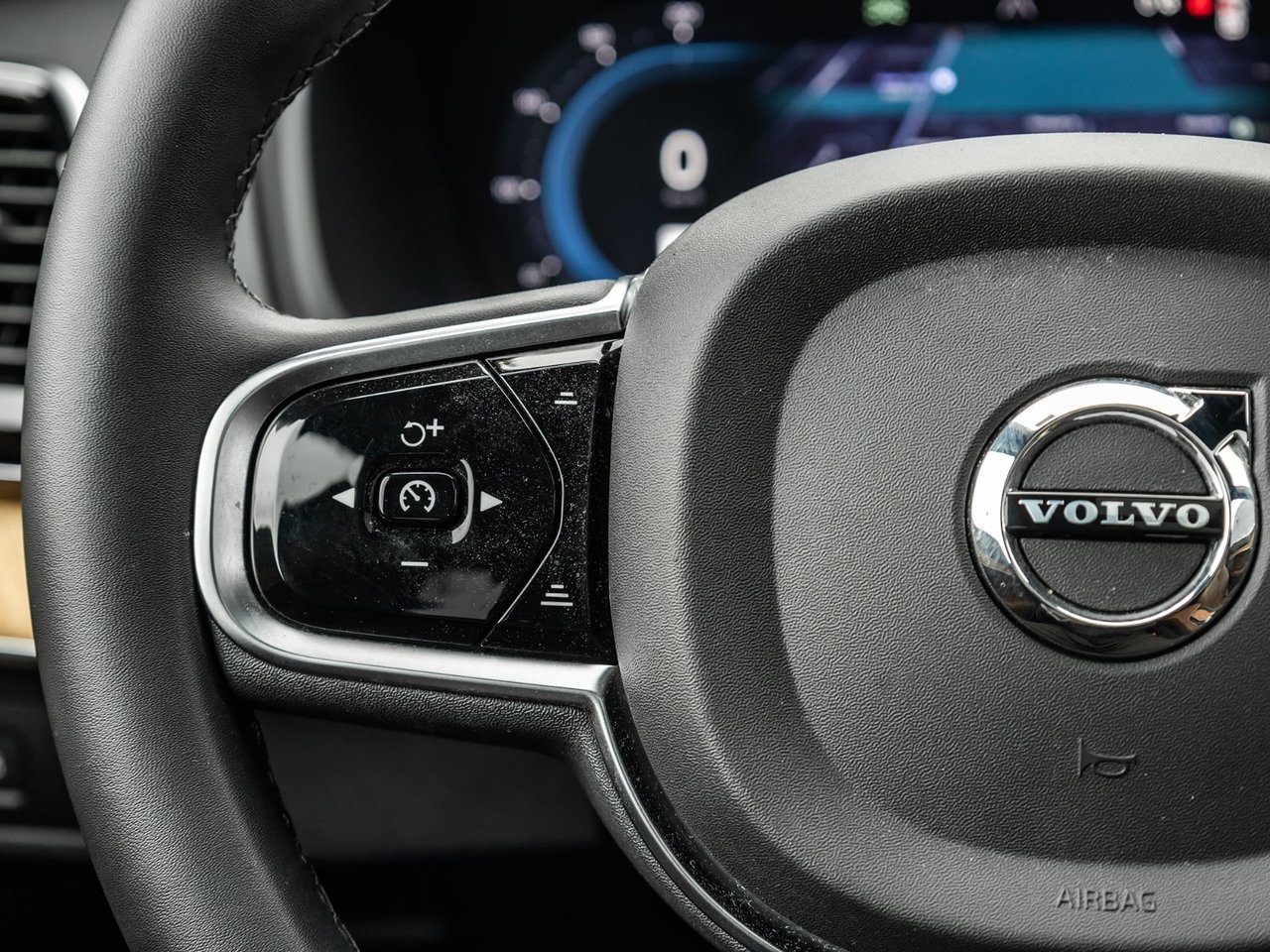 2024 Volvo XC90 Plus Bright Theme-8