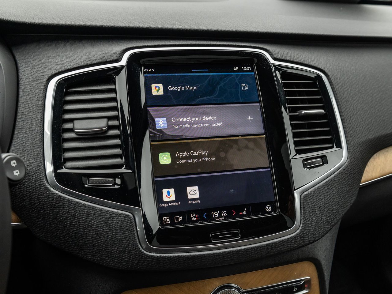 2024 Volvo XC90 Plus Bright Theme-17