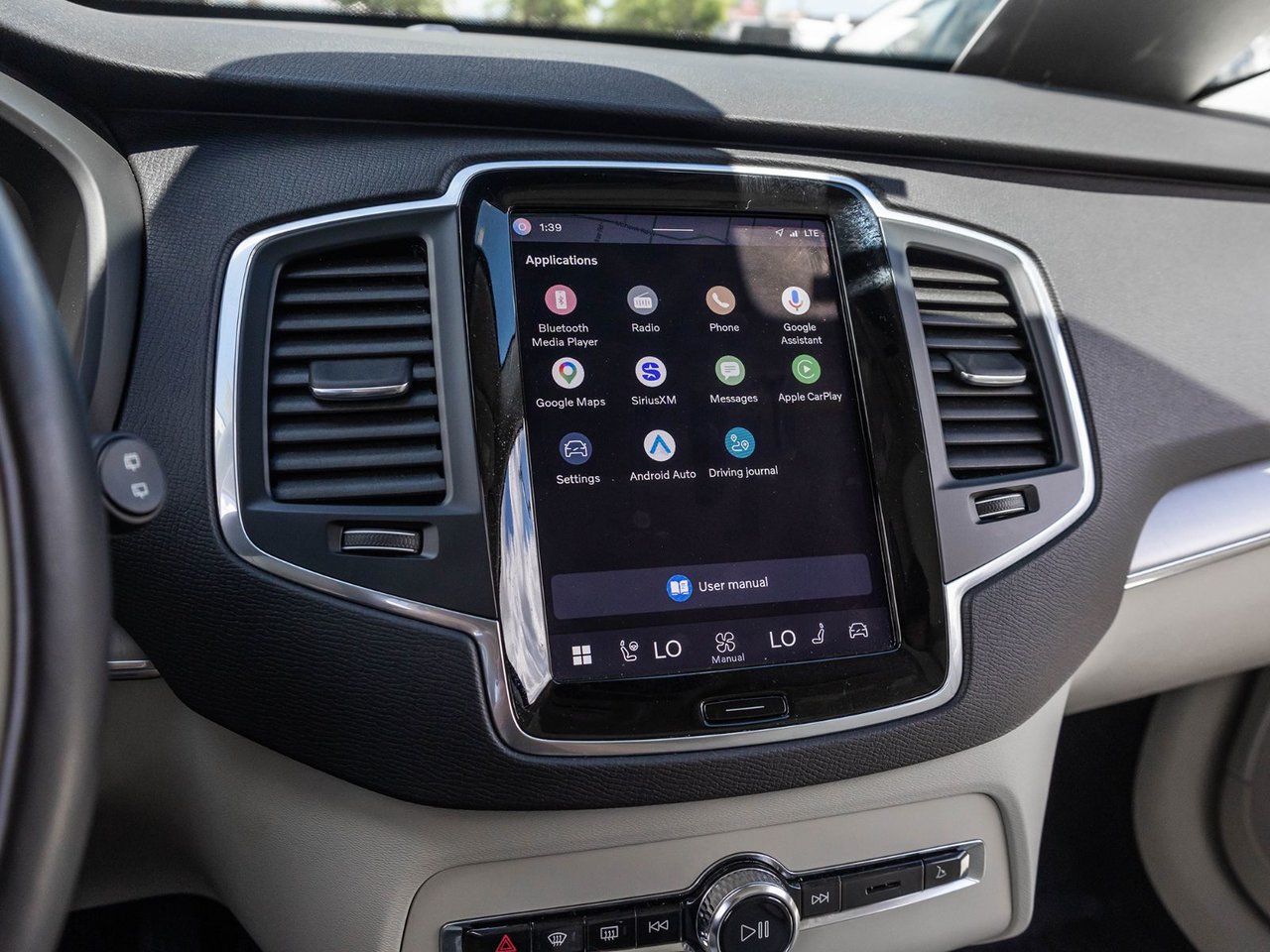 2024 Volvo XC90 Core Bright Theme-17