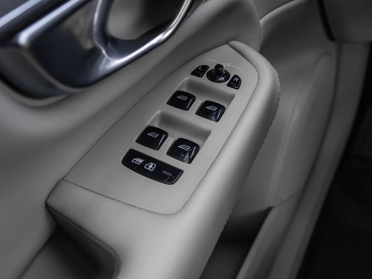 2024 Volvo XC90 Core Bright Theme-11