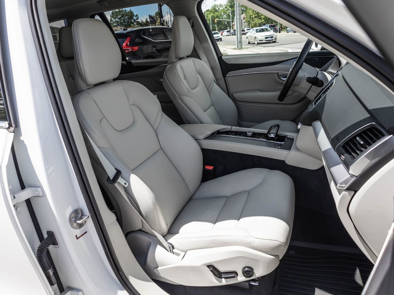 2024 Volvo XC90 Core Bright Theme-21