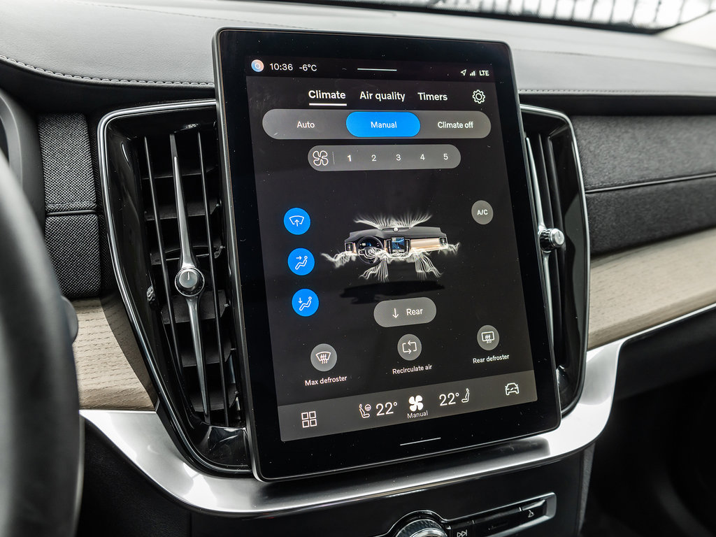 2025 Volvo XC90 Core Bright Theme-21